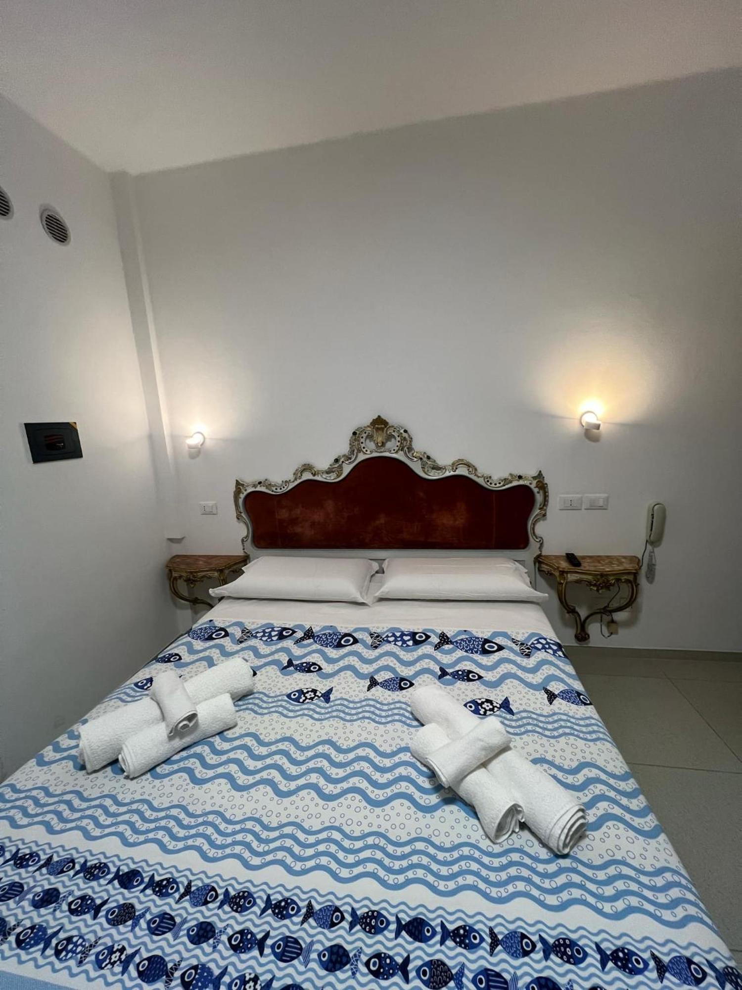 Bike Hotel Oasi Finale Ligure Exterior photo