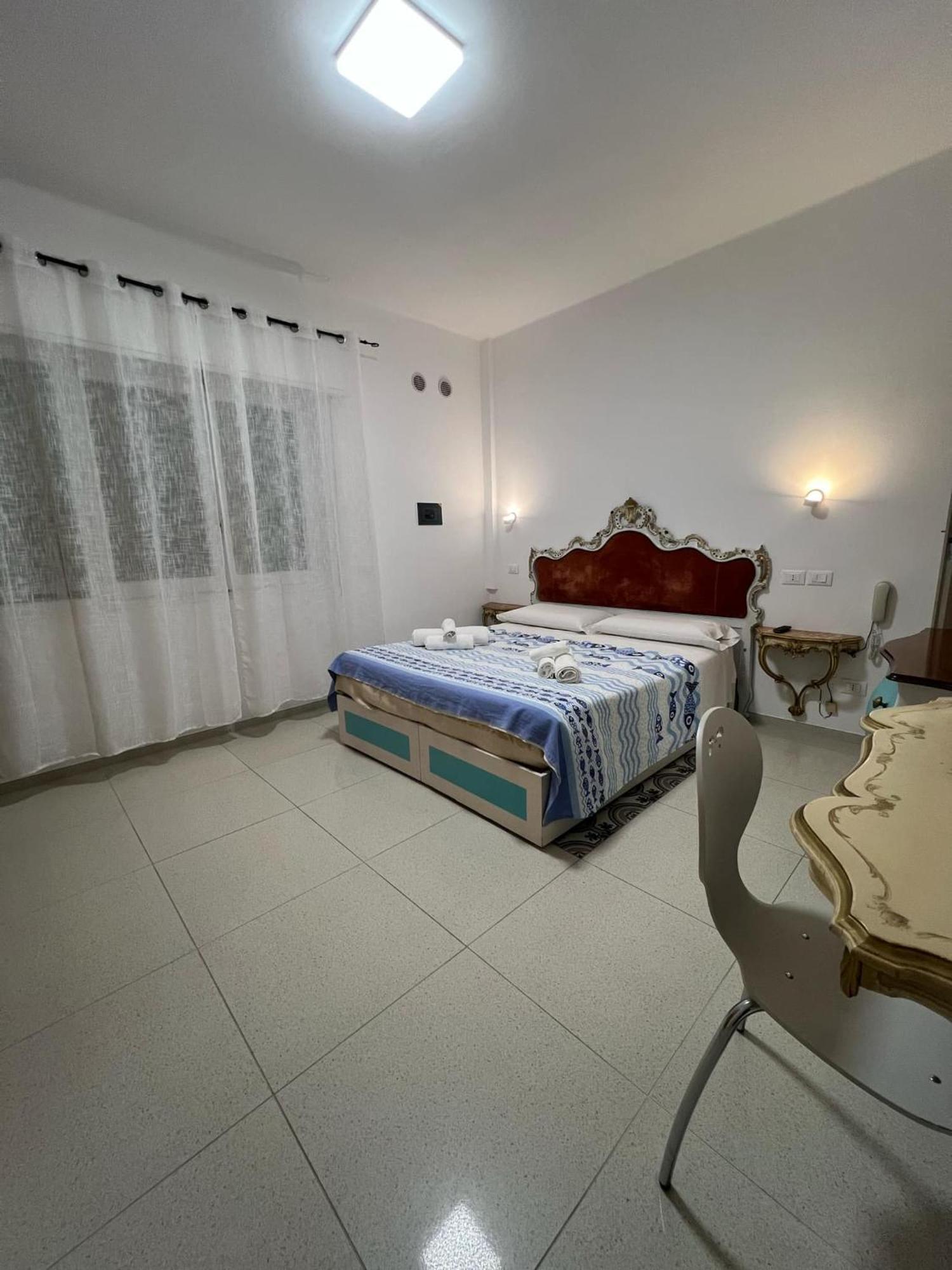 Bike Hotel Oasi Finale Ligure Exterior photo