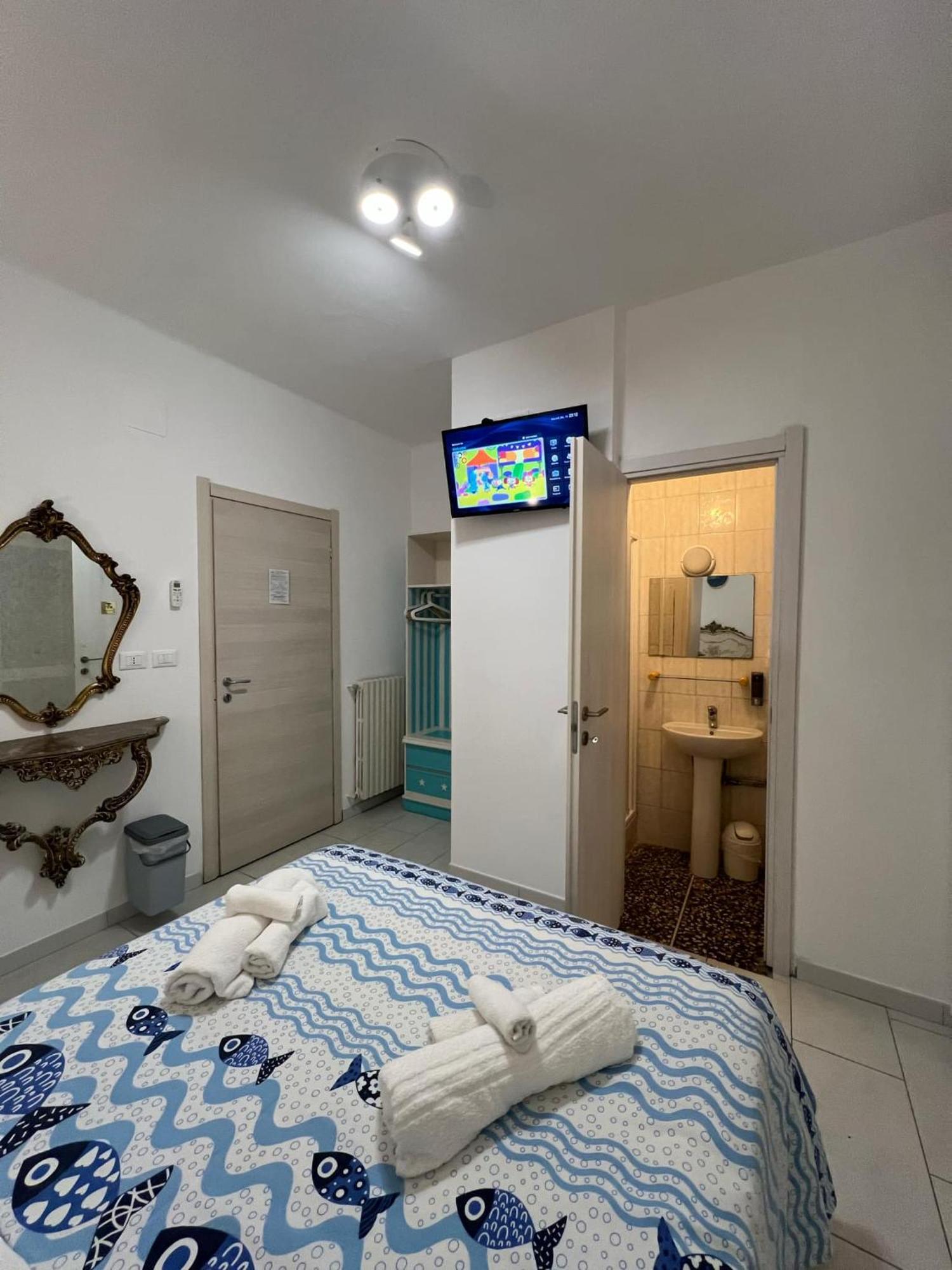 Bike Hotel Oasi Finale Ligure Exterior photo