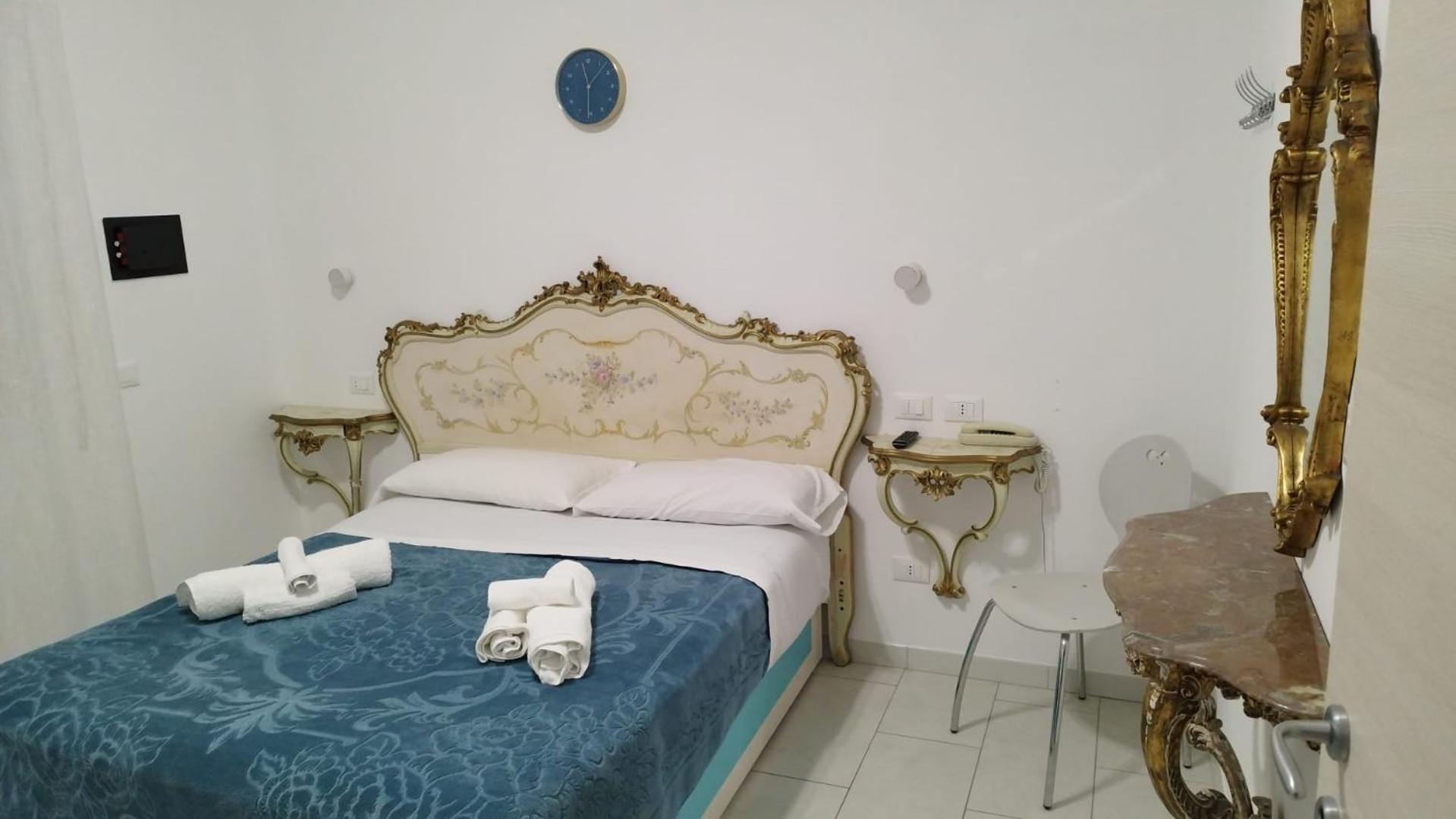 Bike Hotel Oasi Finale Ligure Exterior photo
